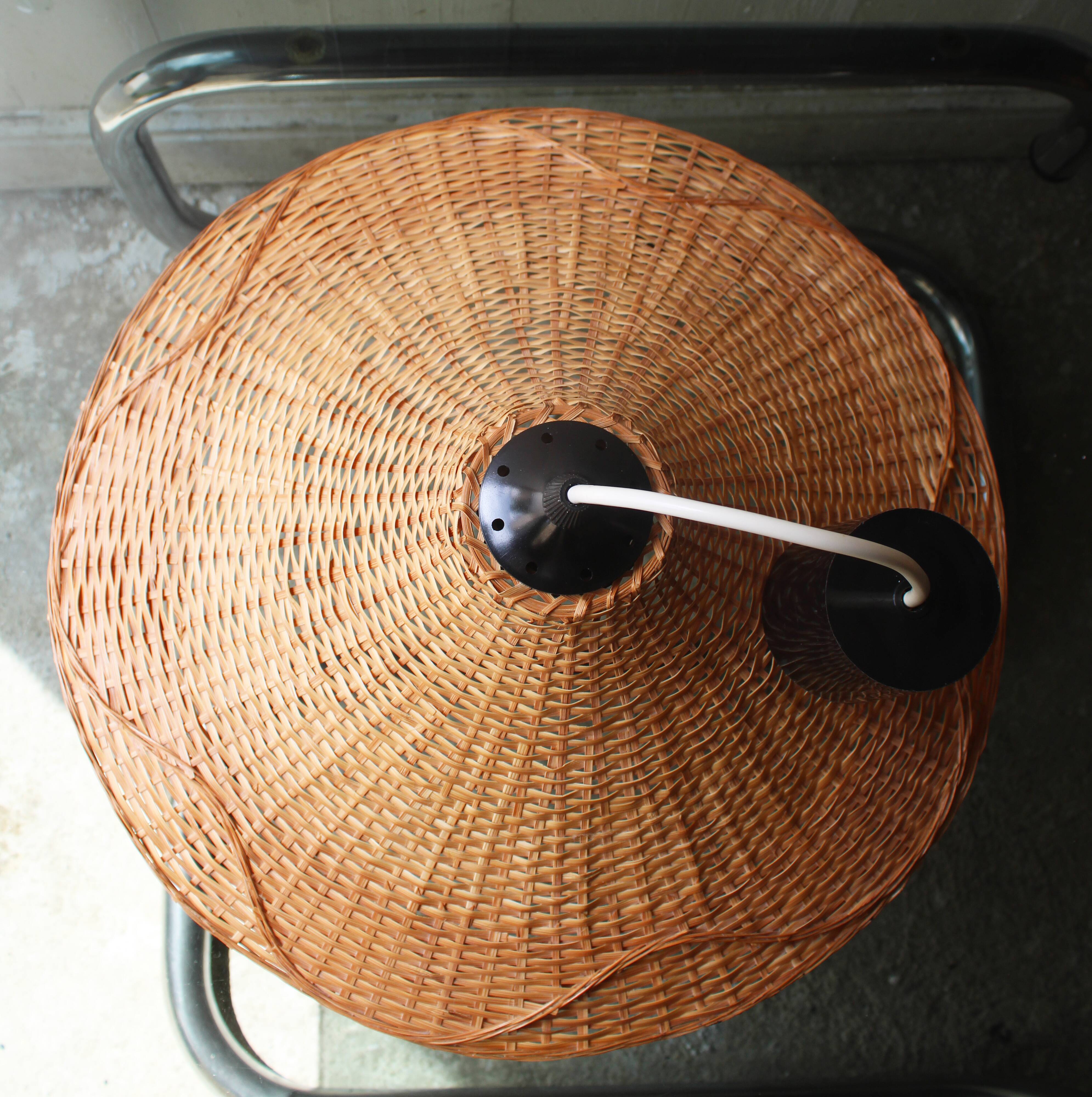 Vintage wicker hanging lamp