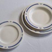 Service of 18 vintage dessert, hollow and flat plates with checkerboard pattern, 1950s