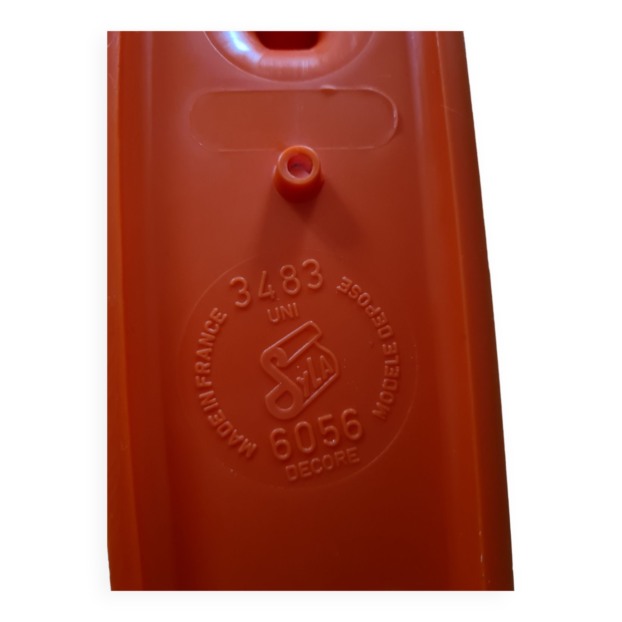 Syla orange vintage hooks