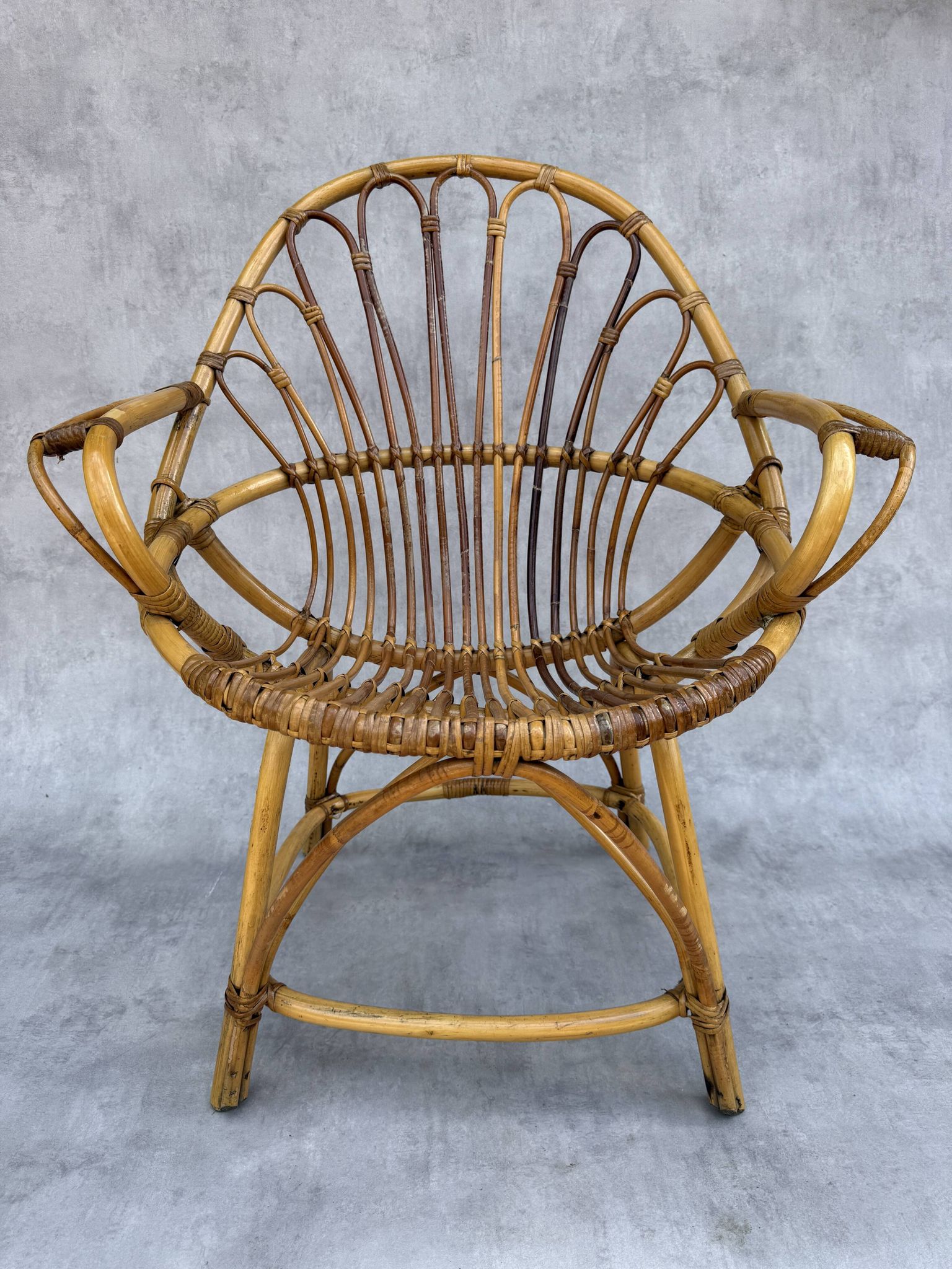 Fauteuil en rotin des années 60 France