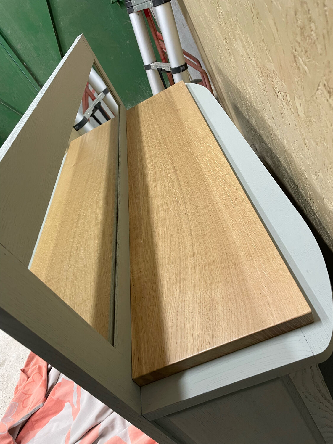 Art Deco console in oak