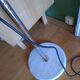 Lampadaire mezzaluna design bruno gecchelin