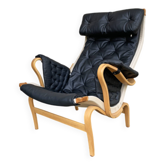 Pernilla armchair in new black leather by Bruno Mathsson, Dux, Sweden 1970