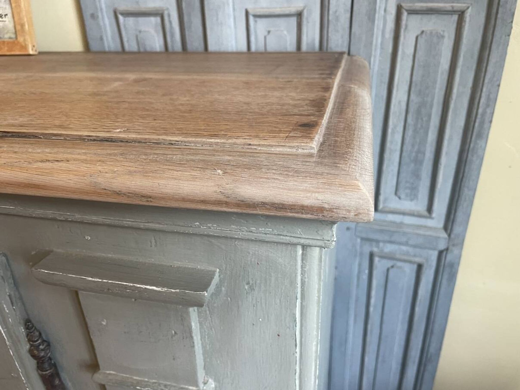 Large kitchen buffet cupboard chest of drawers