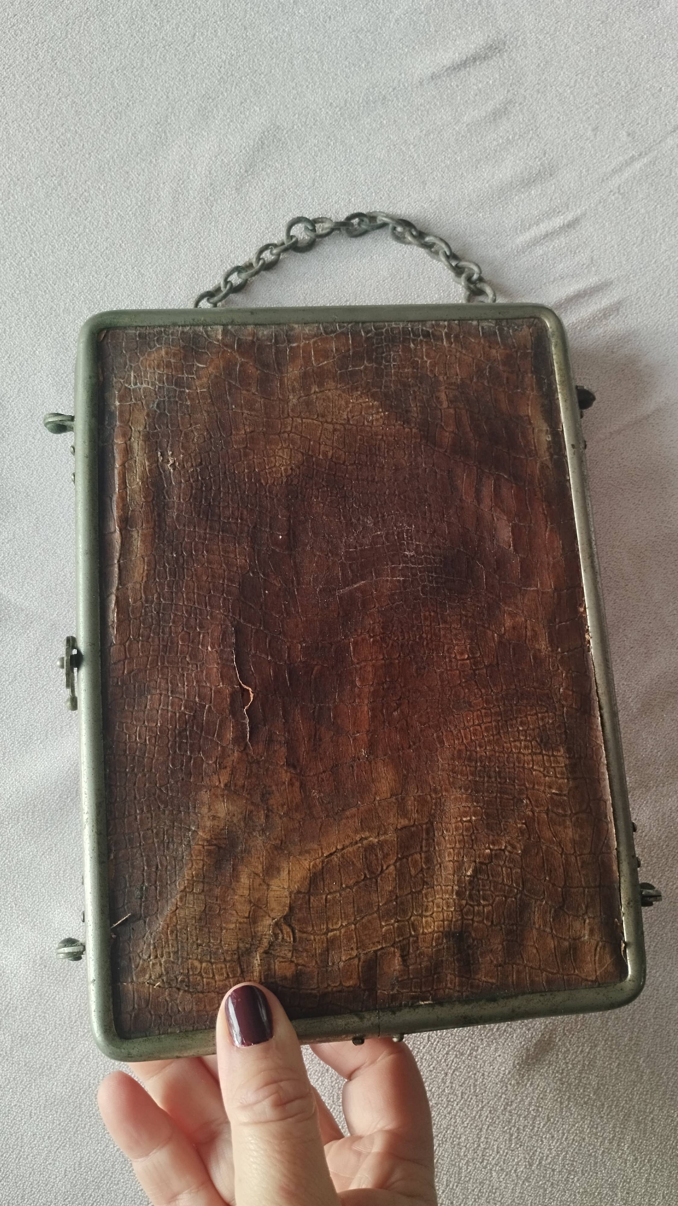 Triptych barber mirror