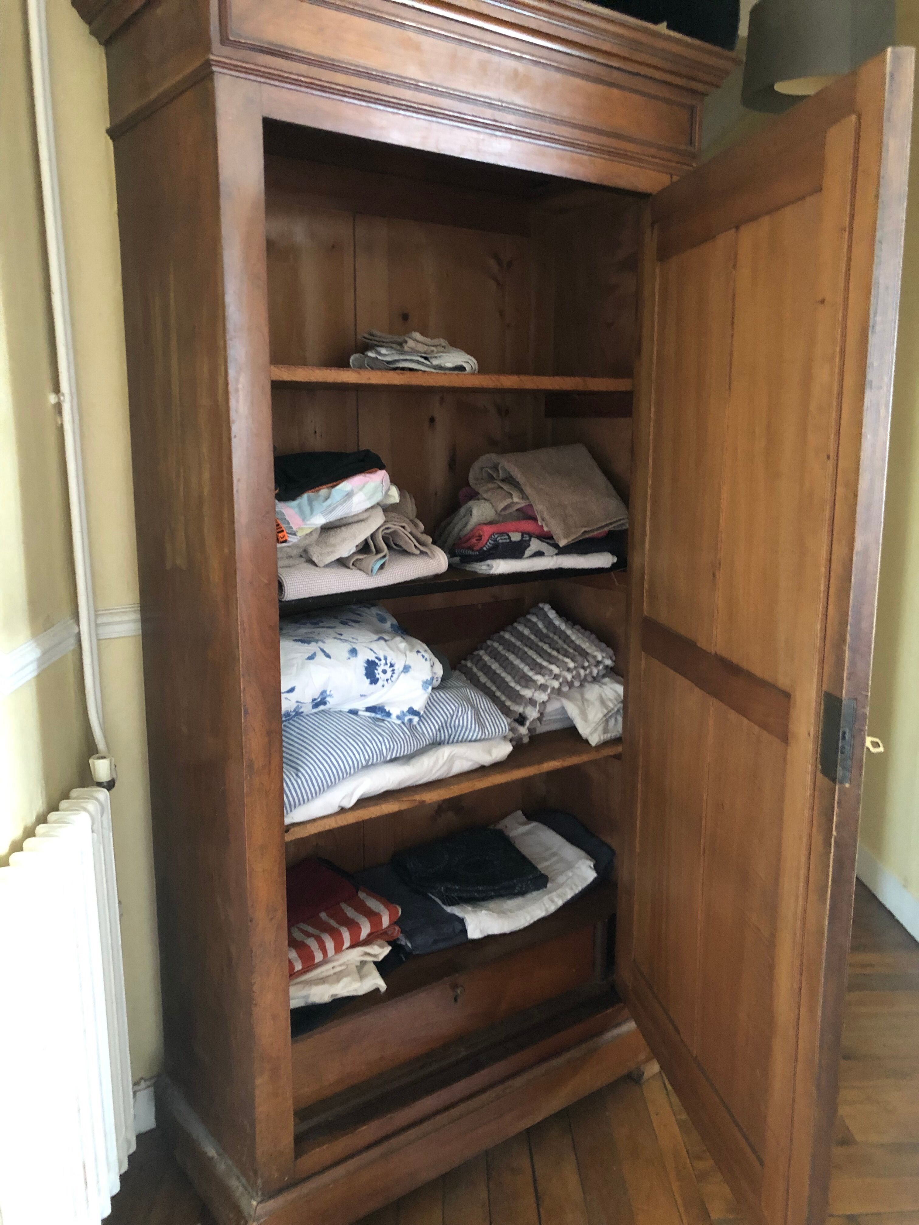 Armoire