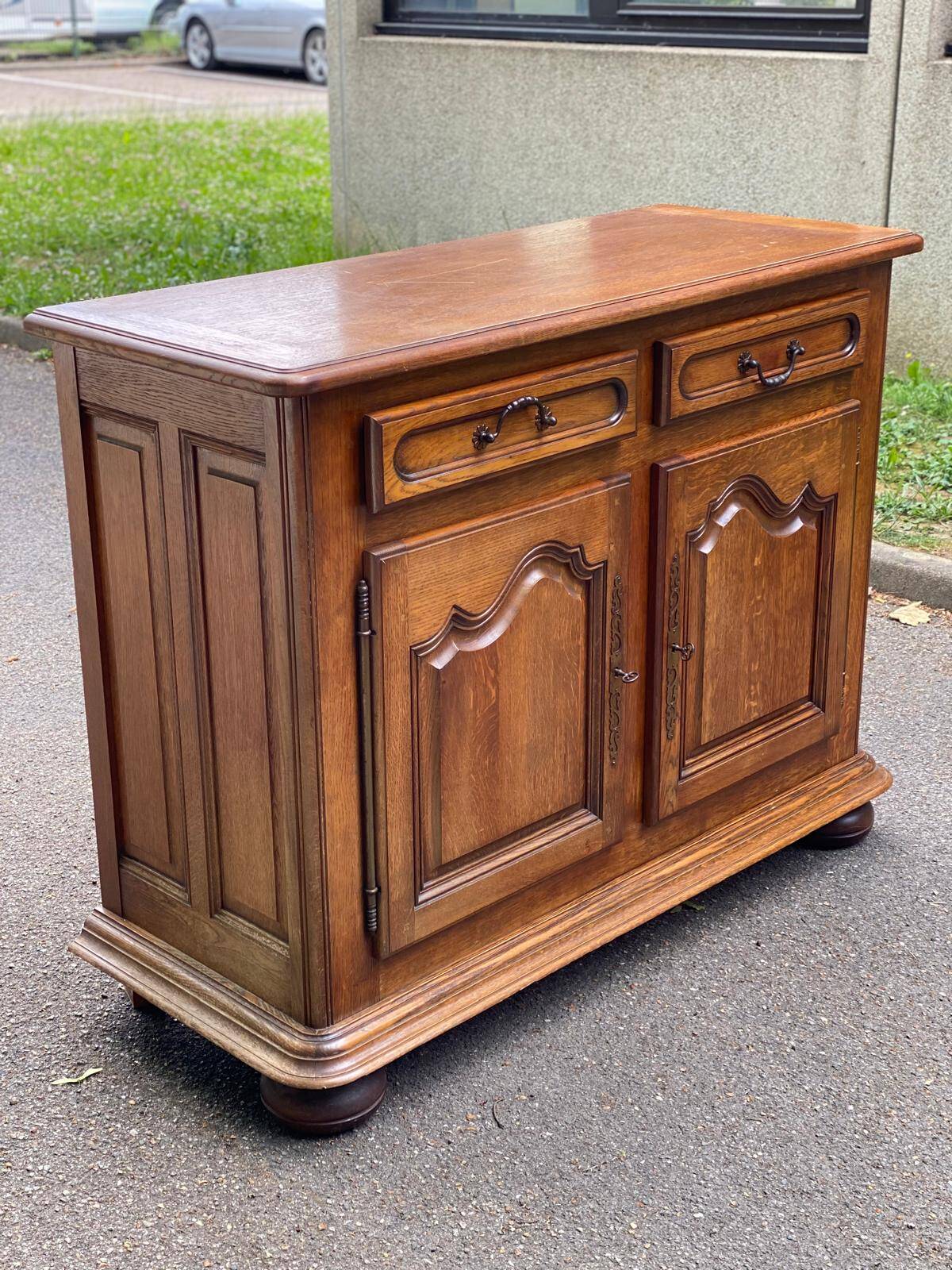 English solid wood sideboard 2 drawers 2 doors