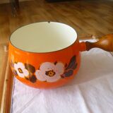 Enameled saucepan with lid 1970s