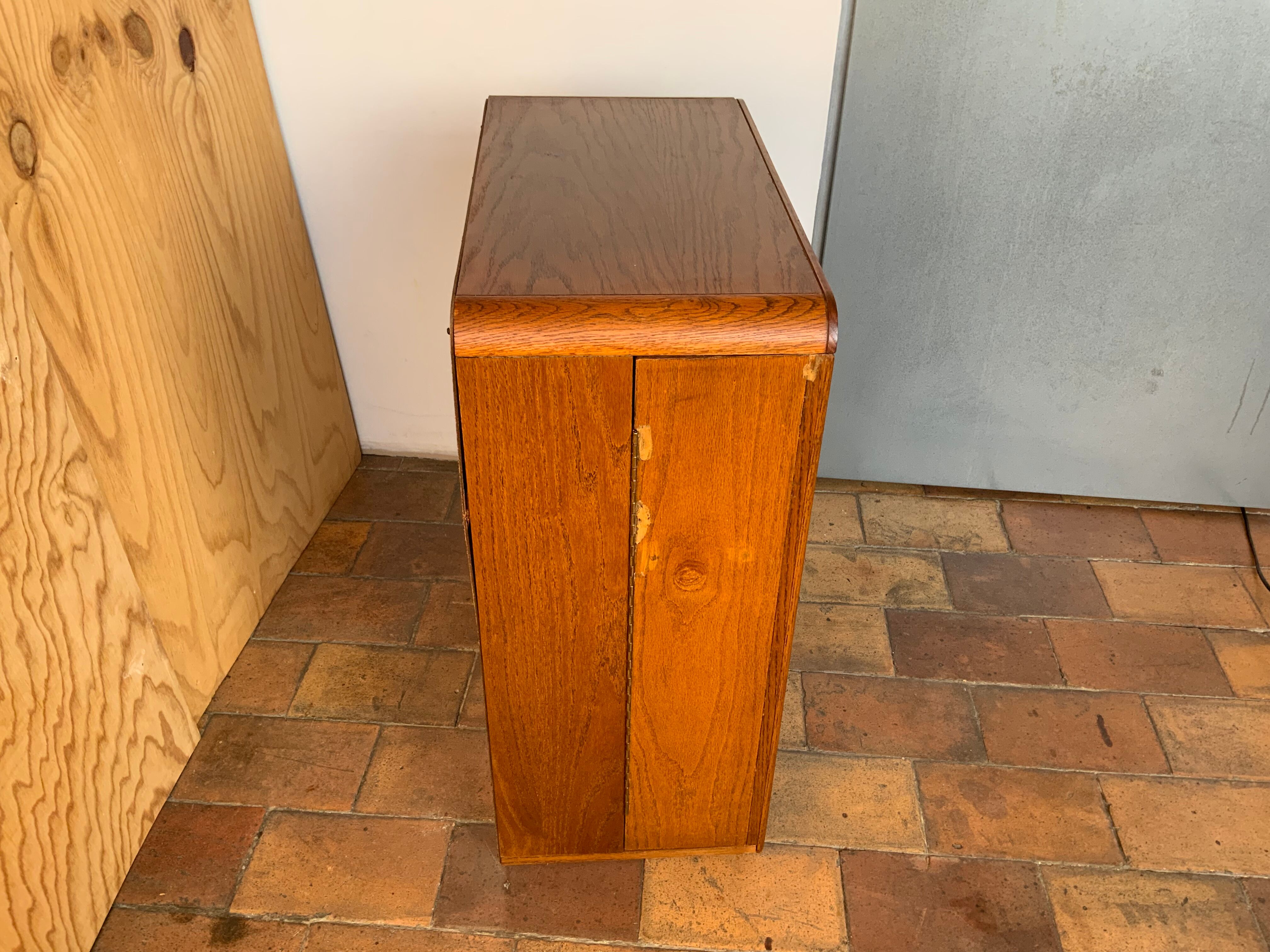 Cabinet with lockers