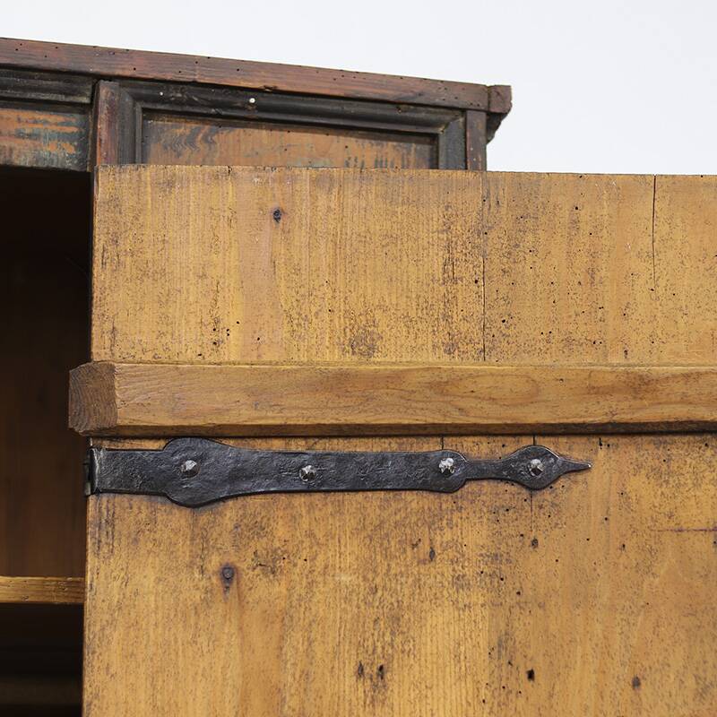 Armoire de mariée peinte d'art populaire
