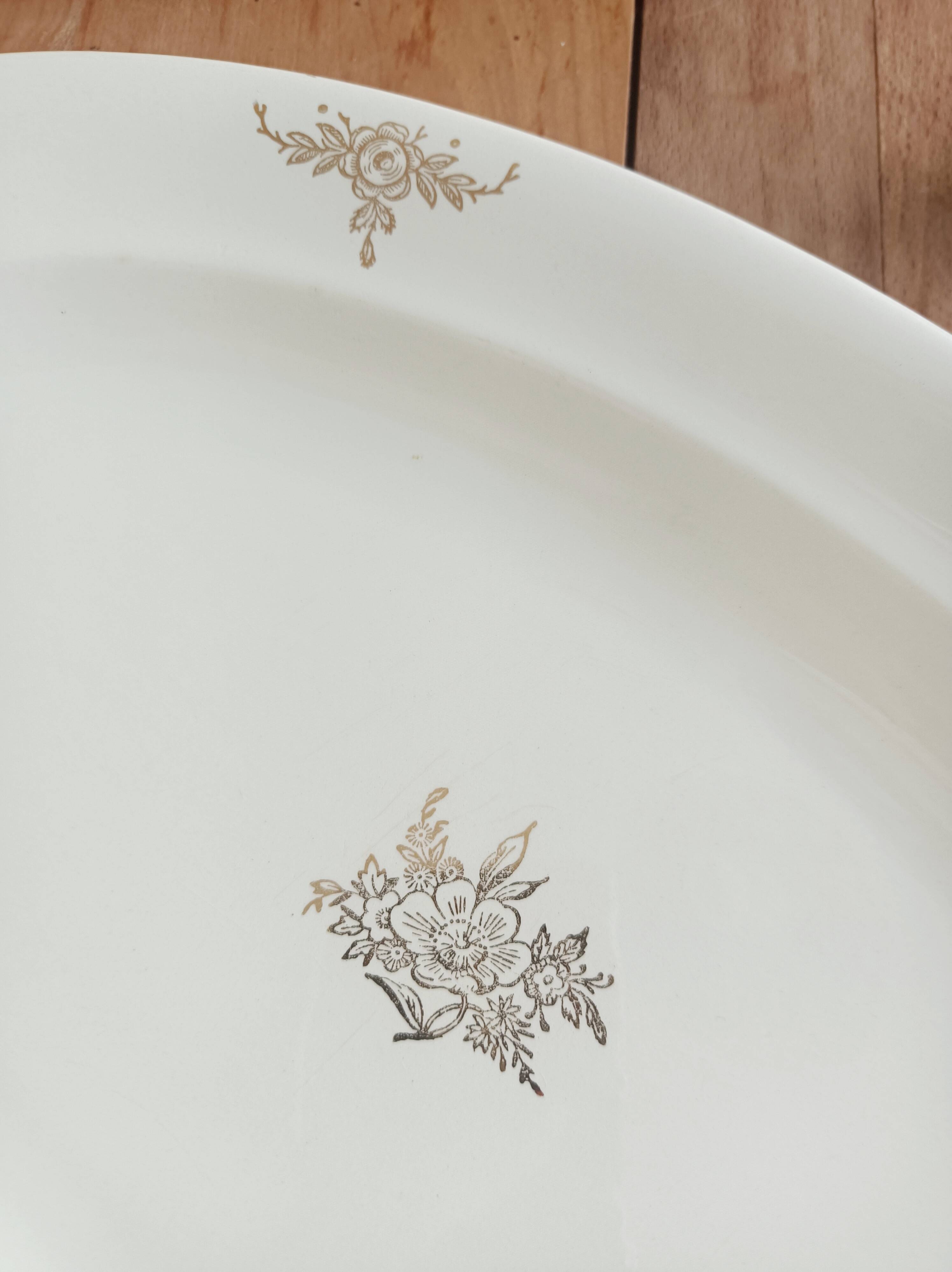 Villeroy and Boch oval dish, golden flowers