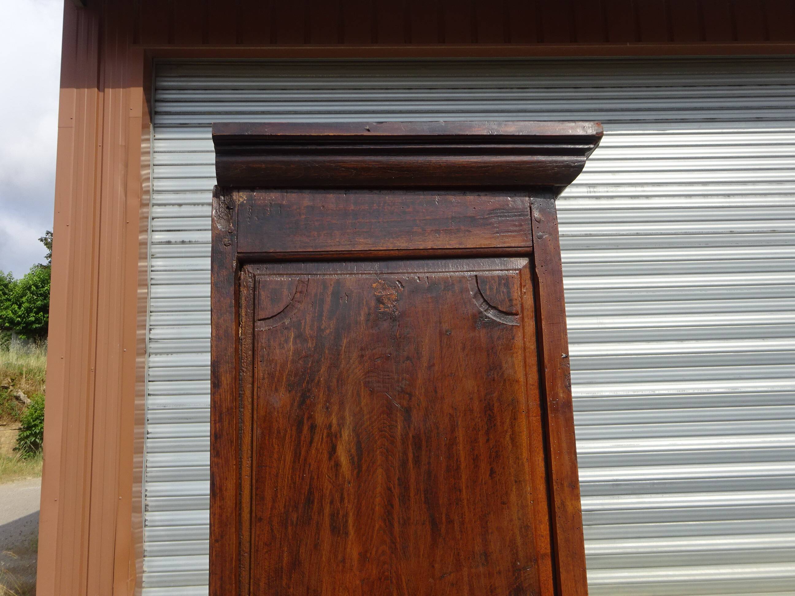 Walnut wardrobe, Louis XIII period