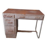 Metal dentist office.