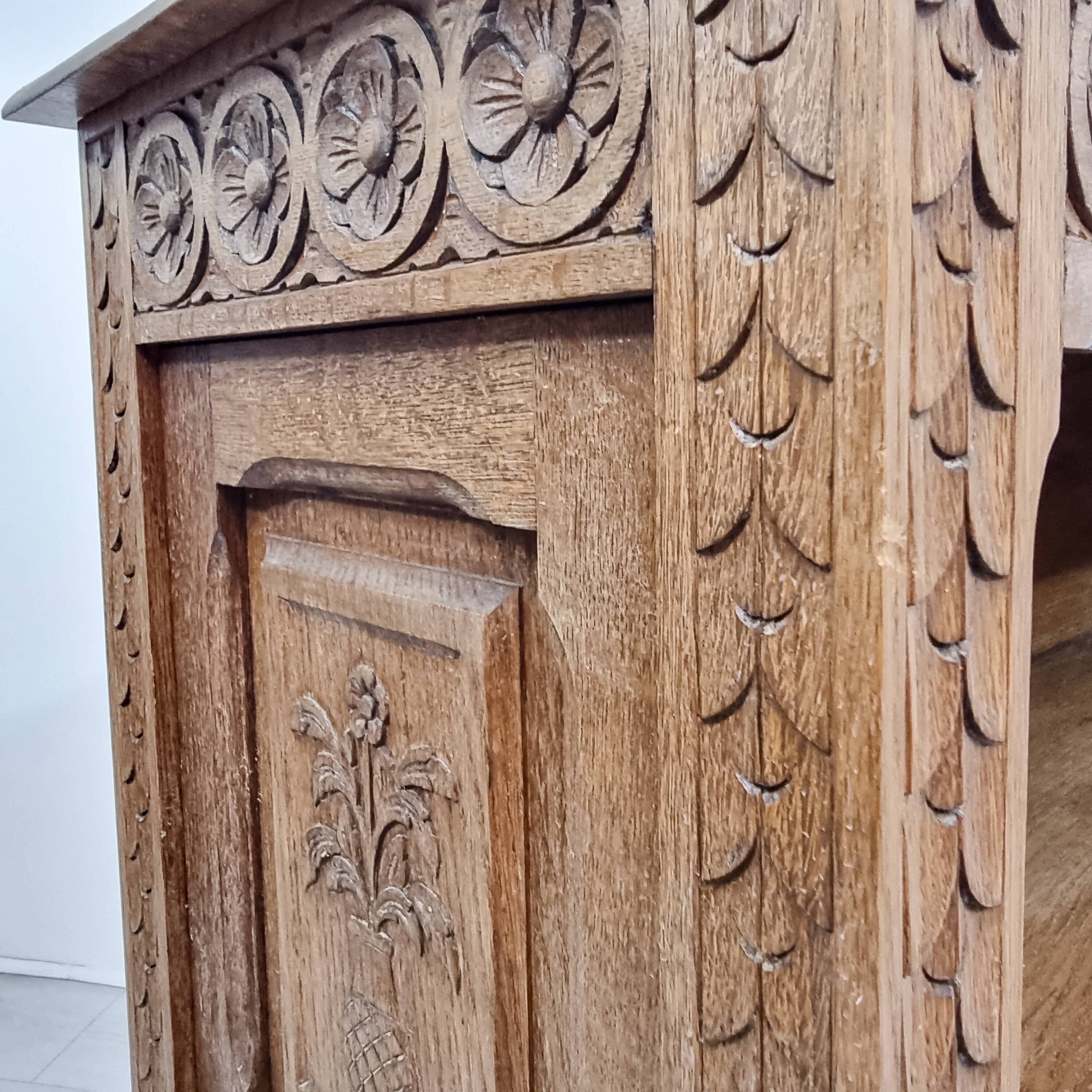Art Nouveau bar furniture 1920