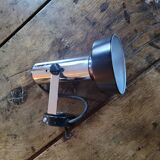 Spot mural orientable en métal chromé et aluminium noir