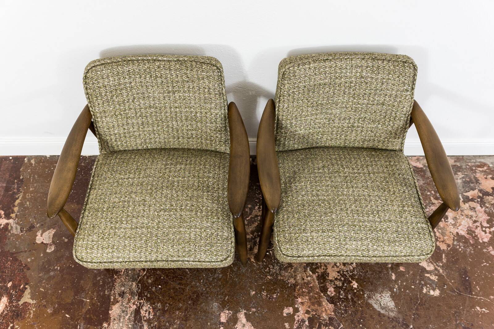 Pair of restored vintage GFM 87 armchairs by Juliusz Kedziorek, 1960s
