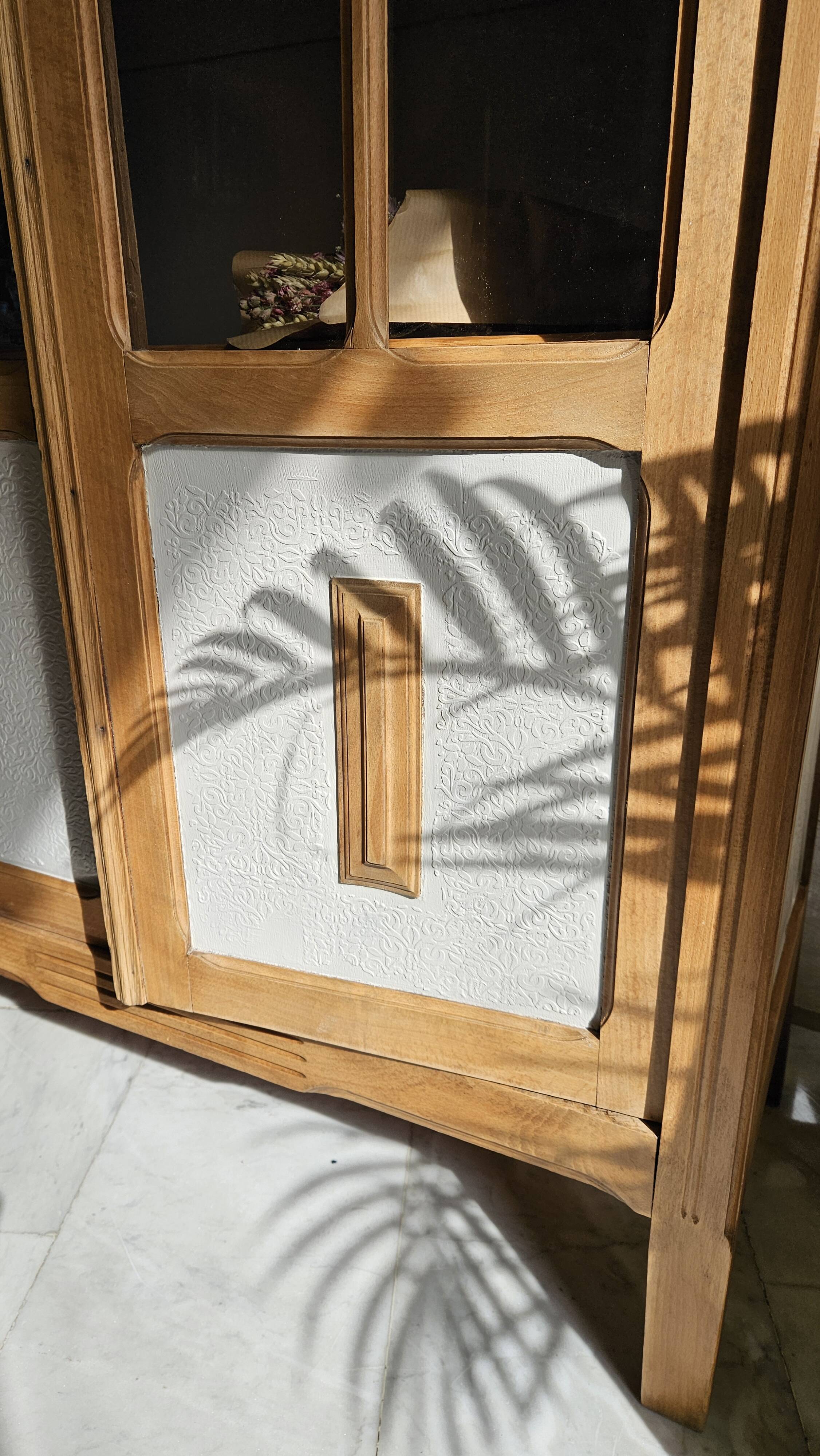 Art Deco display cabinet
