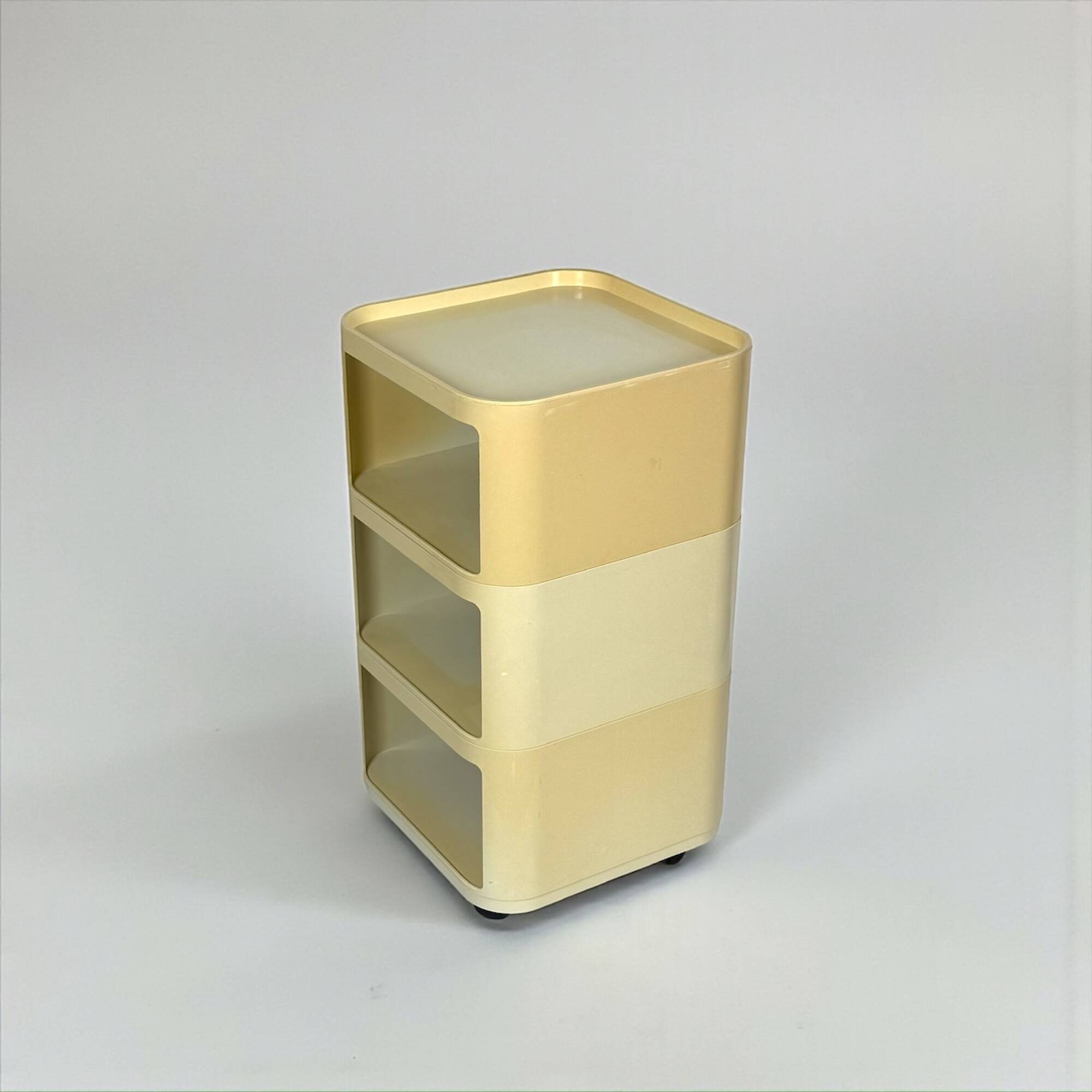 Cream Kartell Componibili Storage with Three Modules, Italian Vintage 1960s