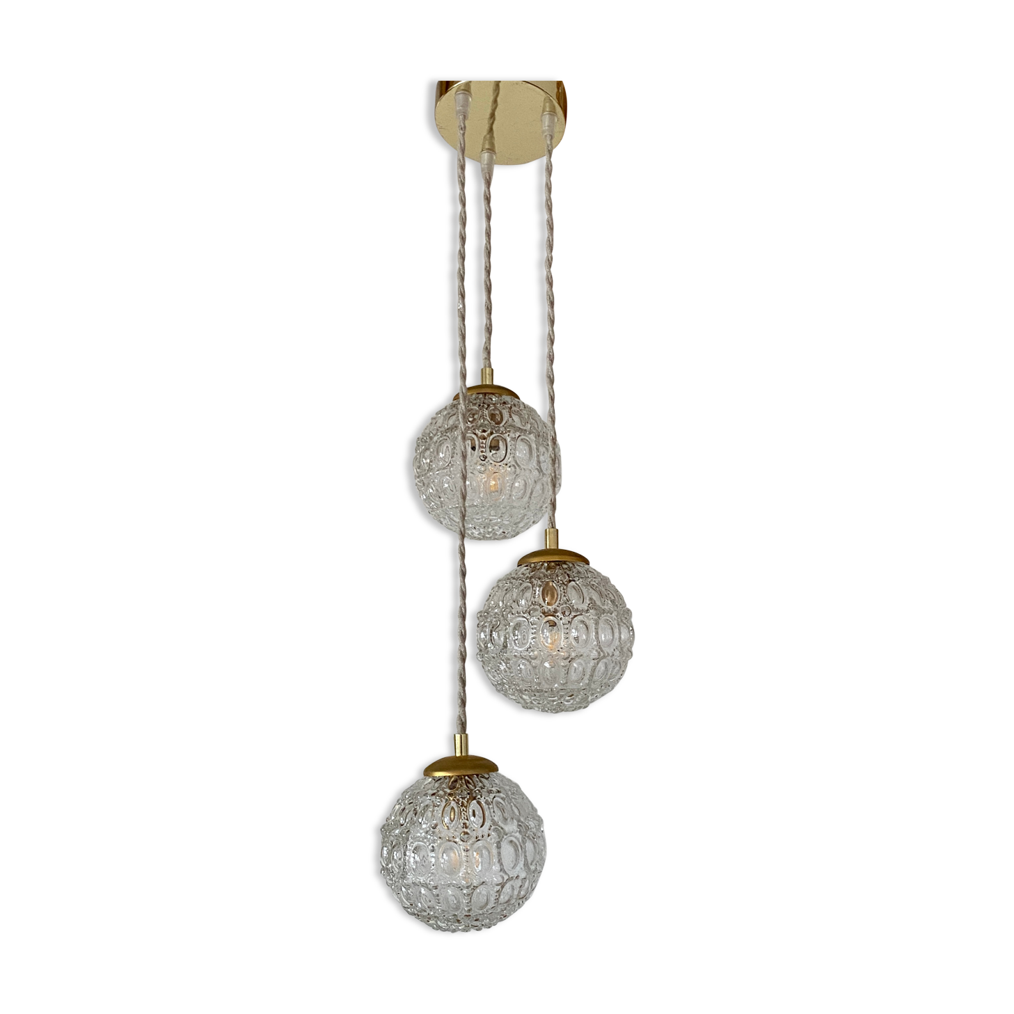 Suspension cascade trois feux globes vintages en verre moulé