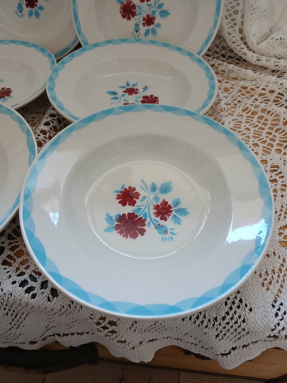 Lot of 12 Moulin des loups plates and dish