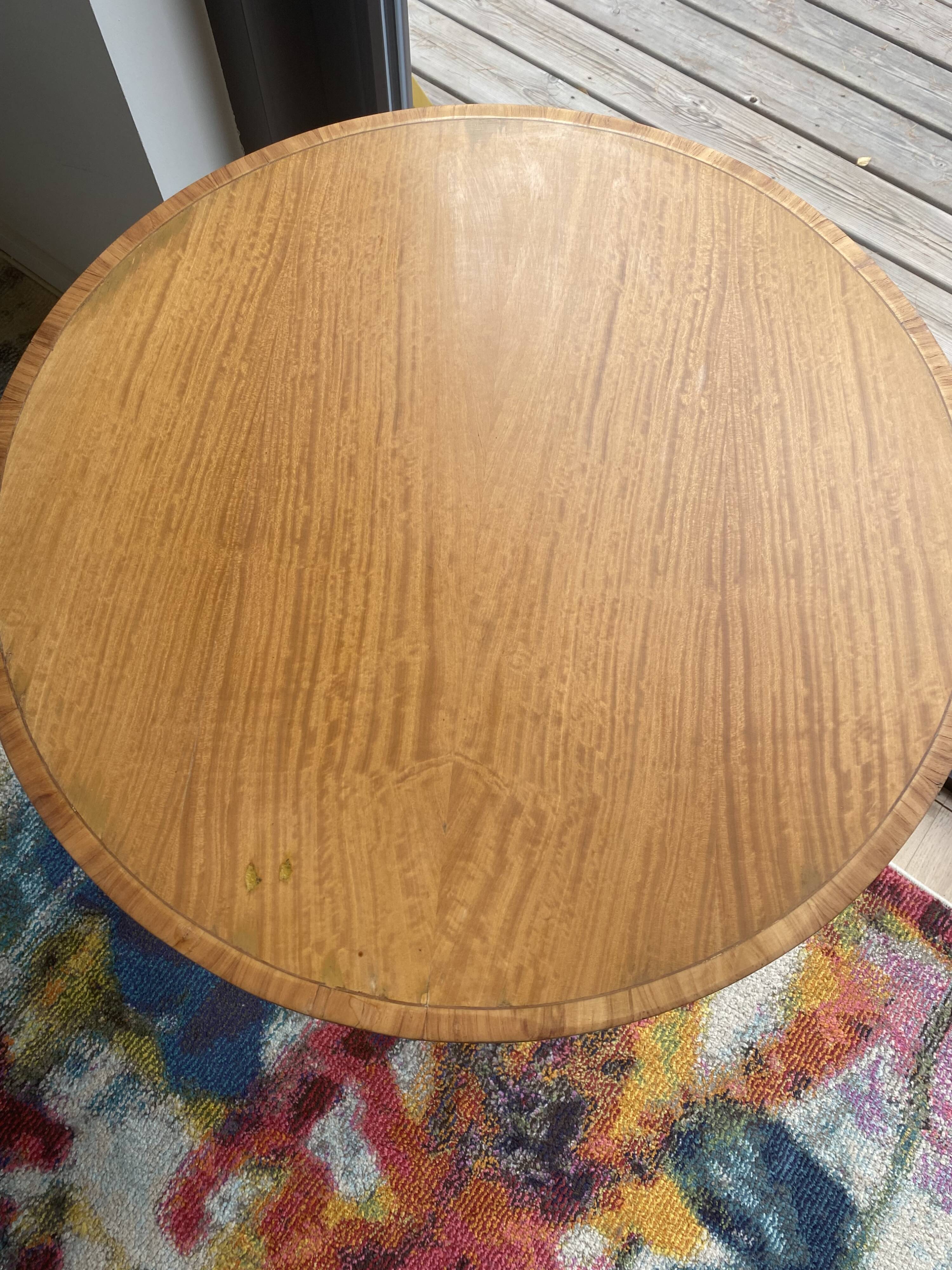 Art Nouveau Rosewood pedestal table