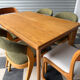 Table scandinave en chêne