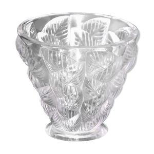 Vase « Moissac » en verre moulé-pressé