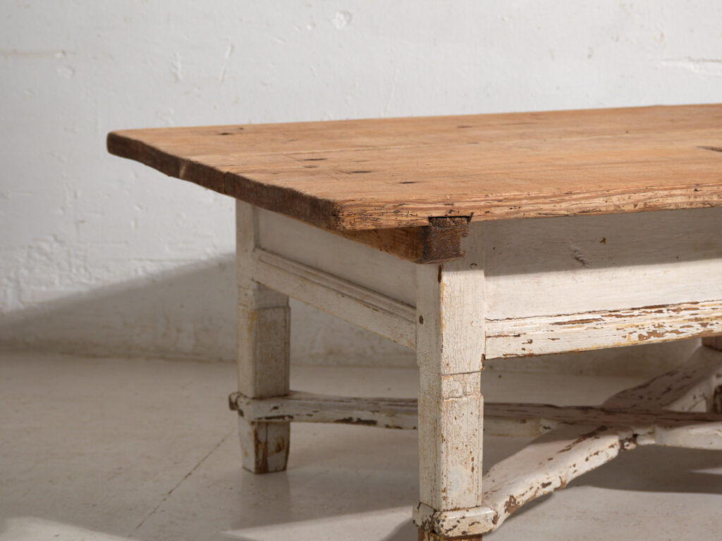 Antique pine coffee table – Central Europe, circa 1900