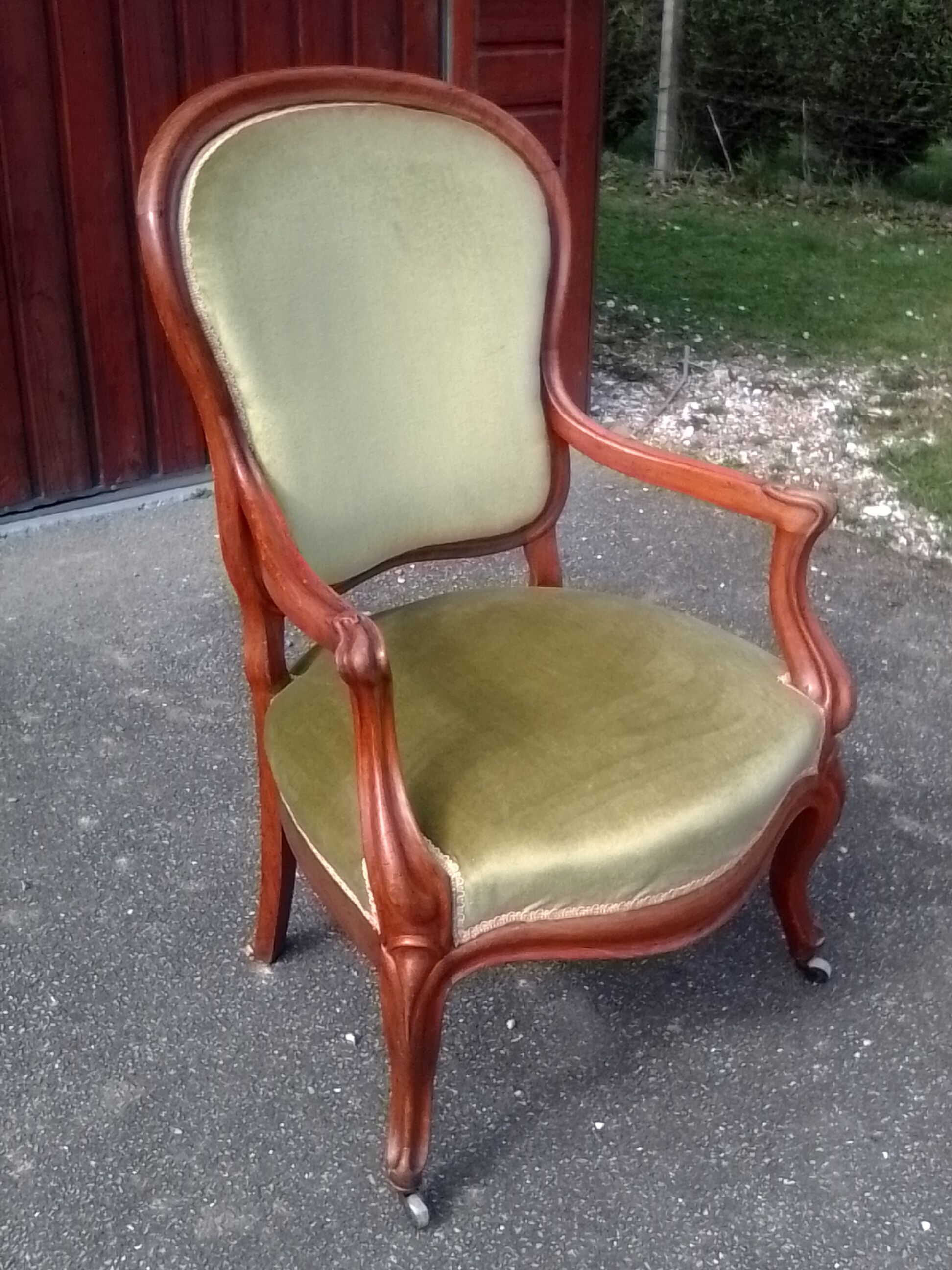 Louis Philippe style armchair velour green
