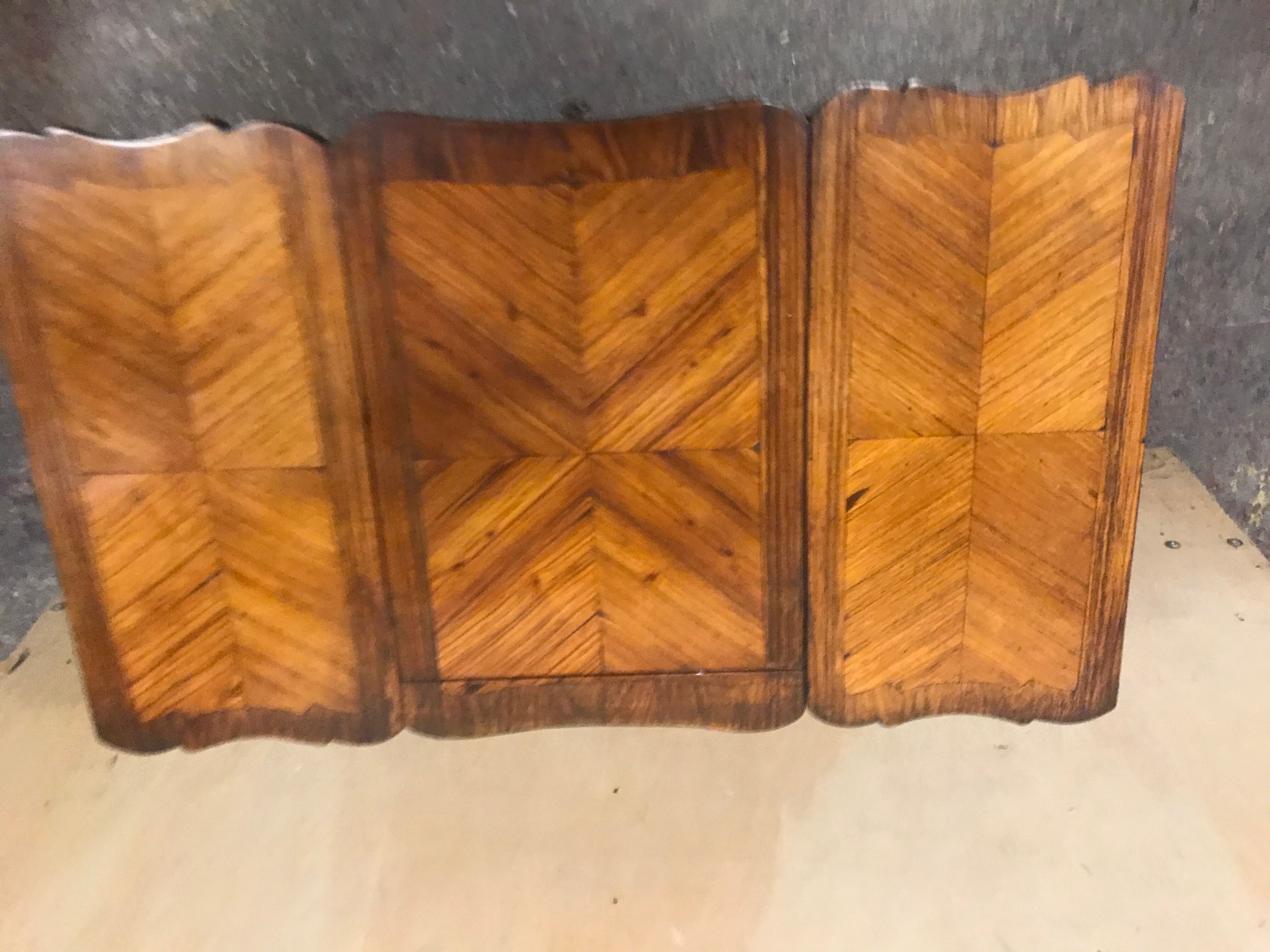 Hairdresser Louis XV style marquetry