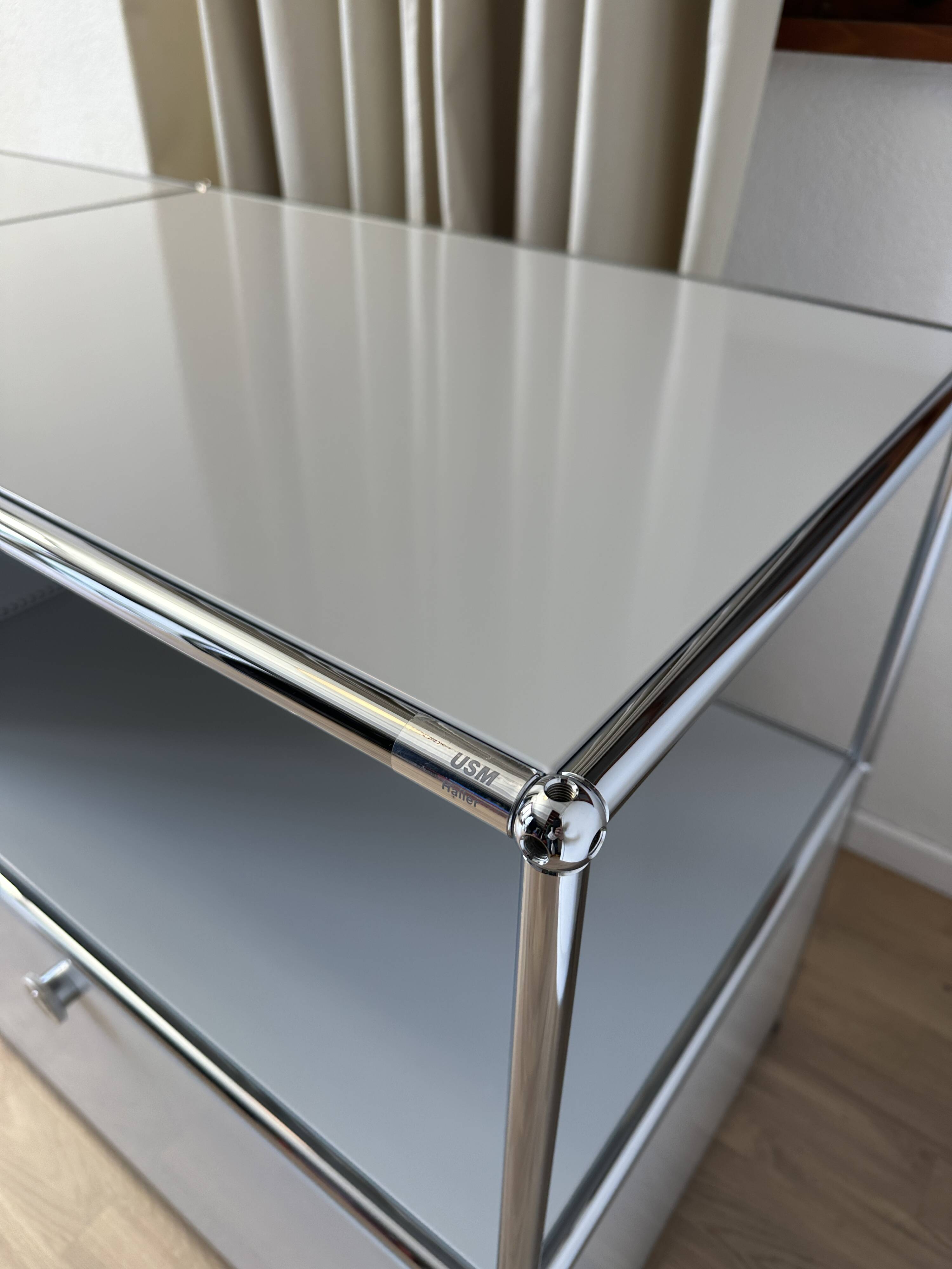 USM Haller Commode in Light Grey