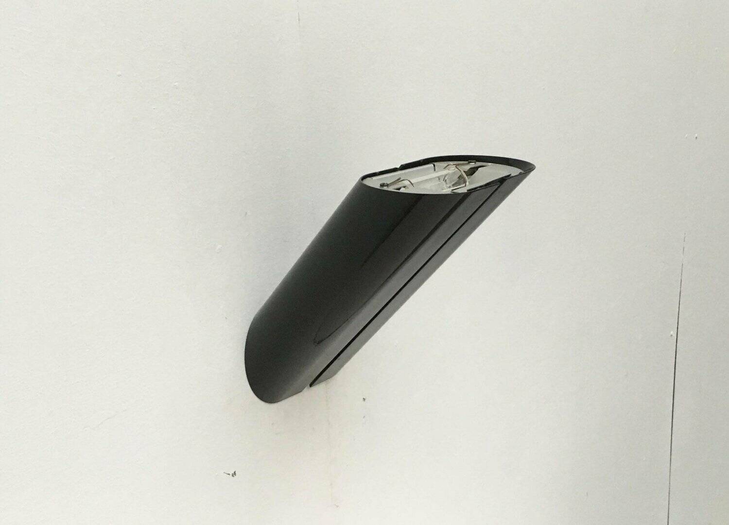 Italian postmodern model Wall lamp Megaron Parete by Gianfranco Frattini for Artemide, 1970s