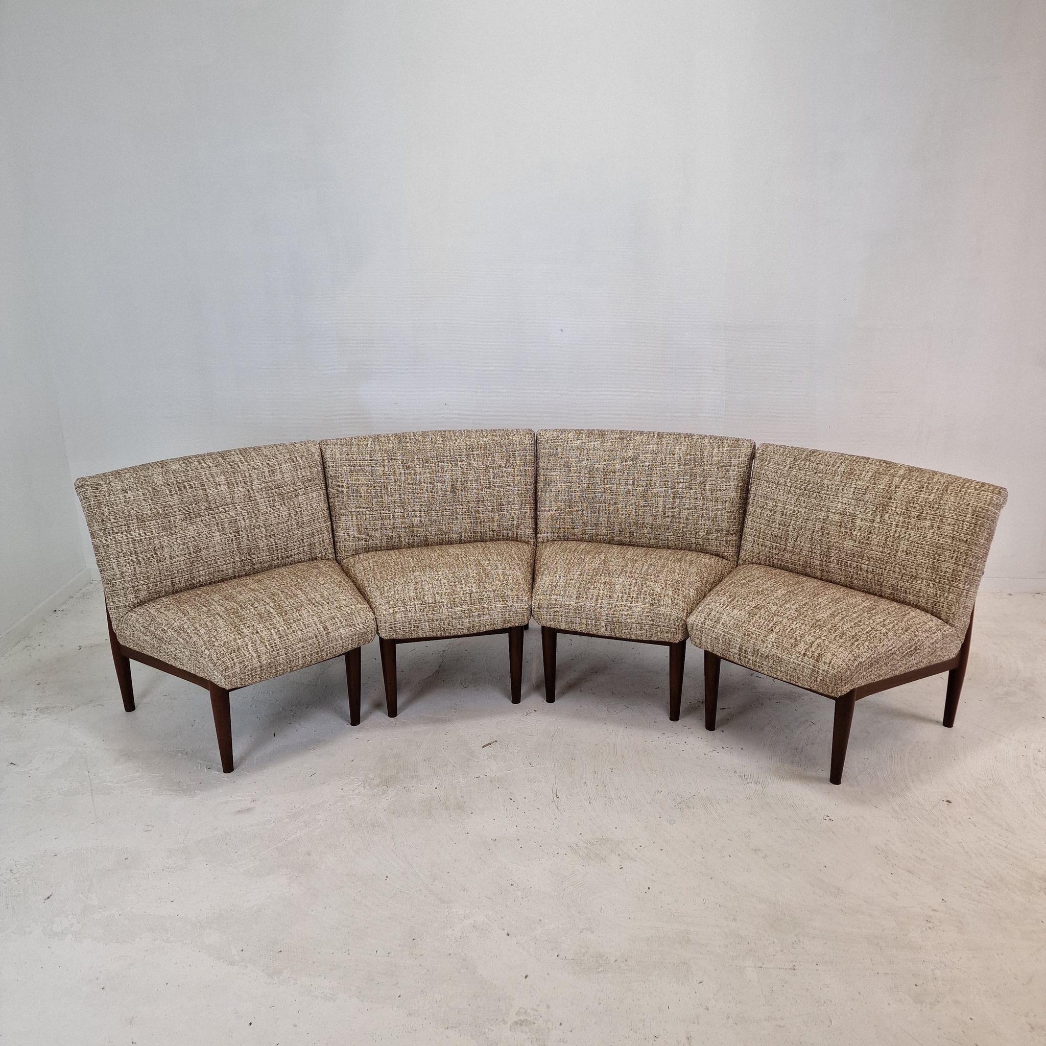 Mid-century round bench in teak Denmark 1960s