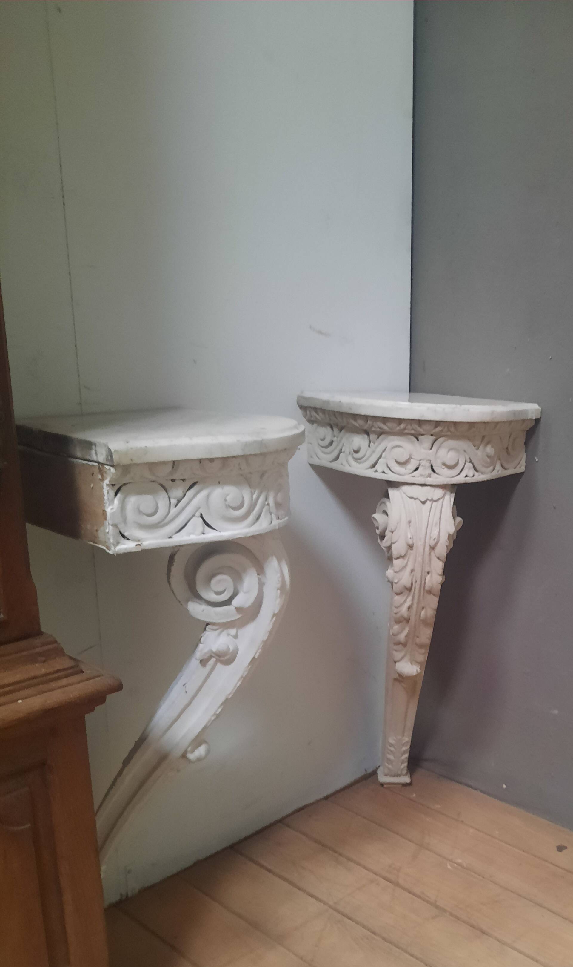 Pair of corner consoles in Louis XV style