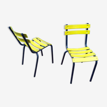 Paire de chaises de bistrot d'extérieur en métal jaune