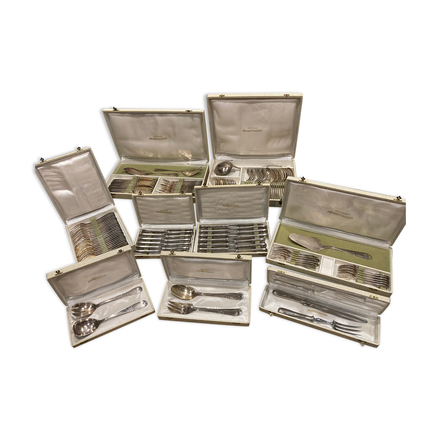 François Frionnet 130p silver metal housekeeper