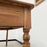 Walnut silk table 1900