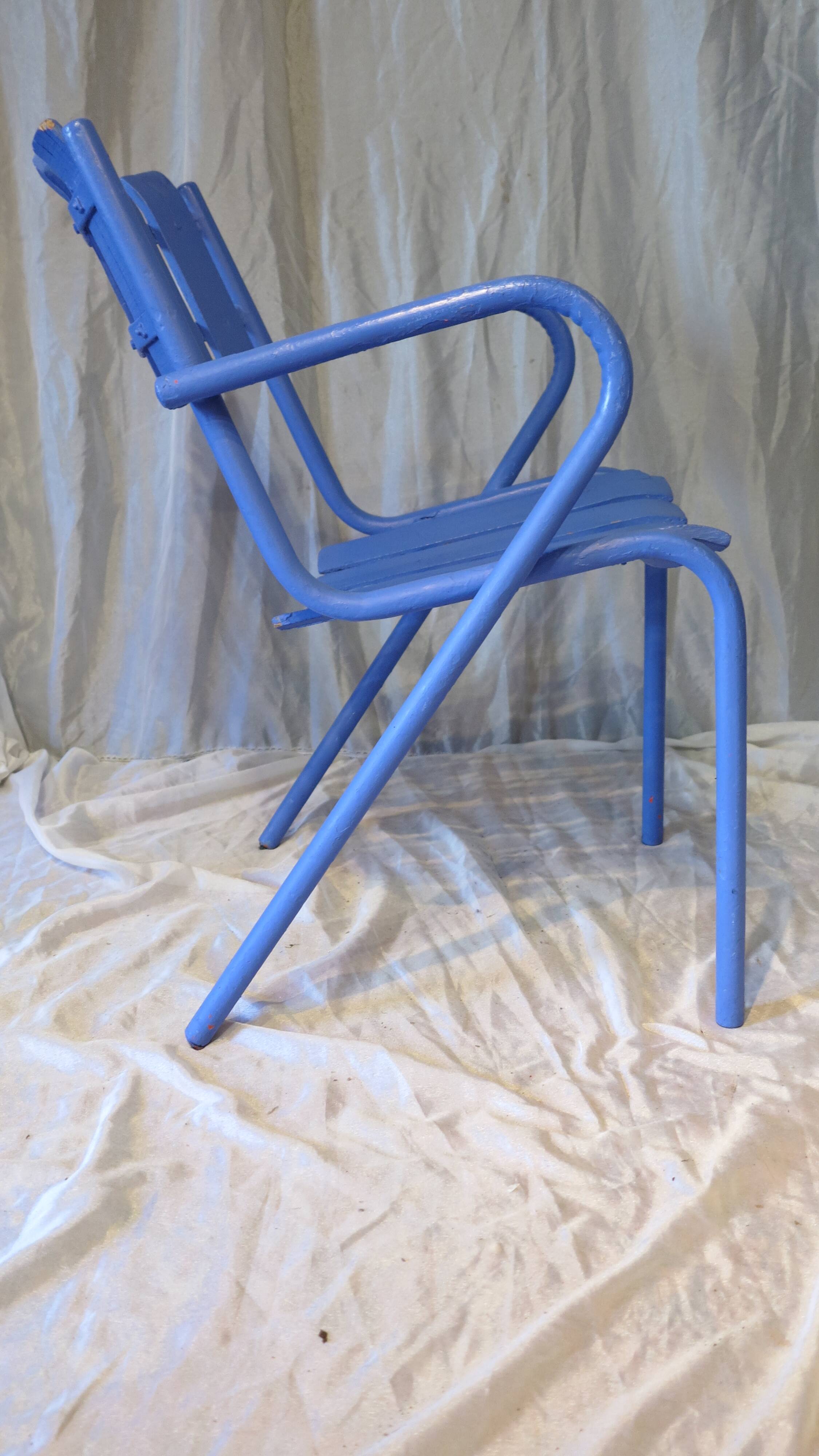 1950s garden armchair in wood and ultramarine blue metal