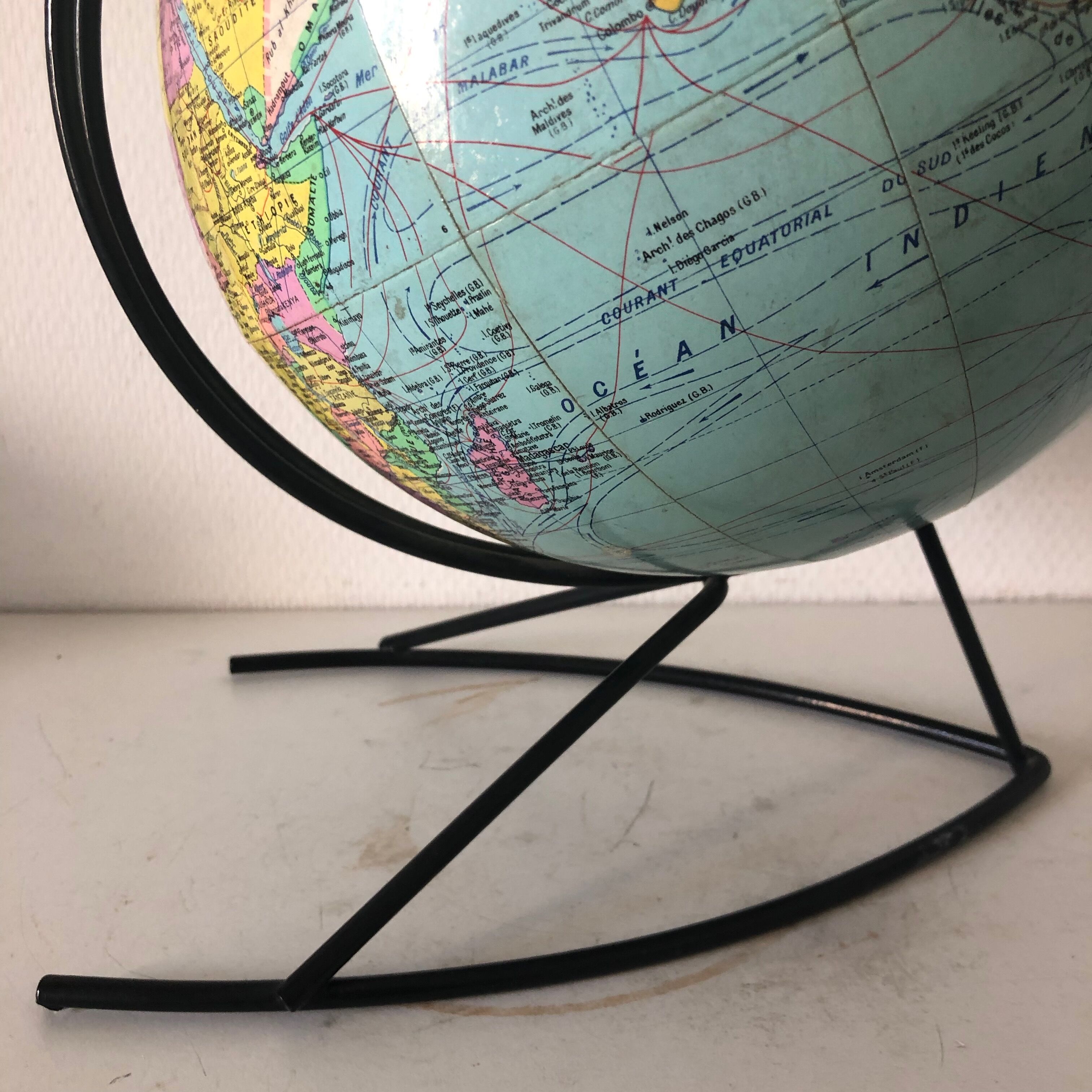 Globe Girard Barrère 33cm vintage 1960