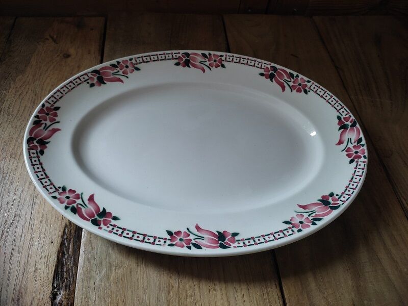 Oval porcelain dish St Amand Cabourg
