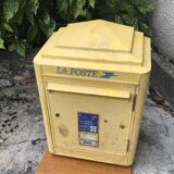 Reformed post office mailbox