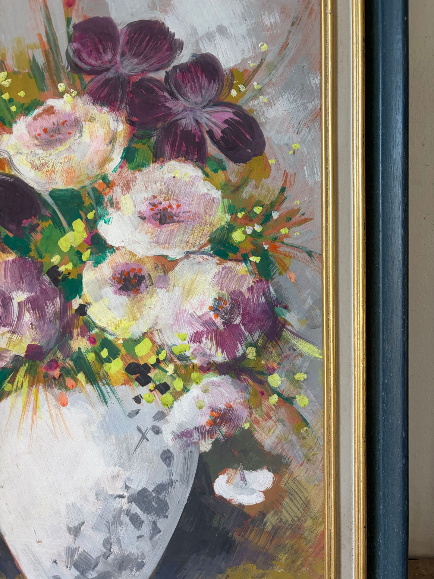 Mauve bouquet, oil on panel