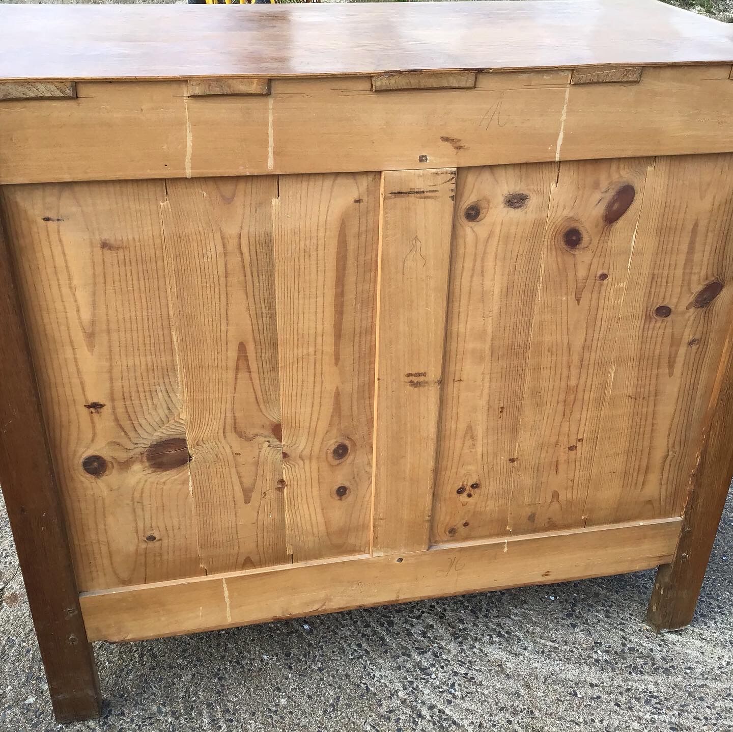Chest of drawers year 30 in golden oak