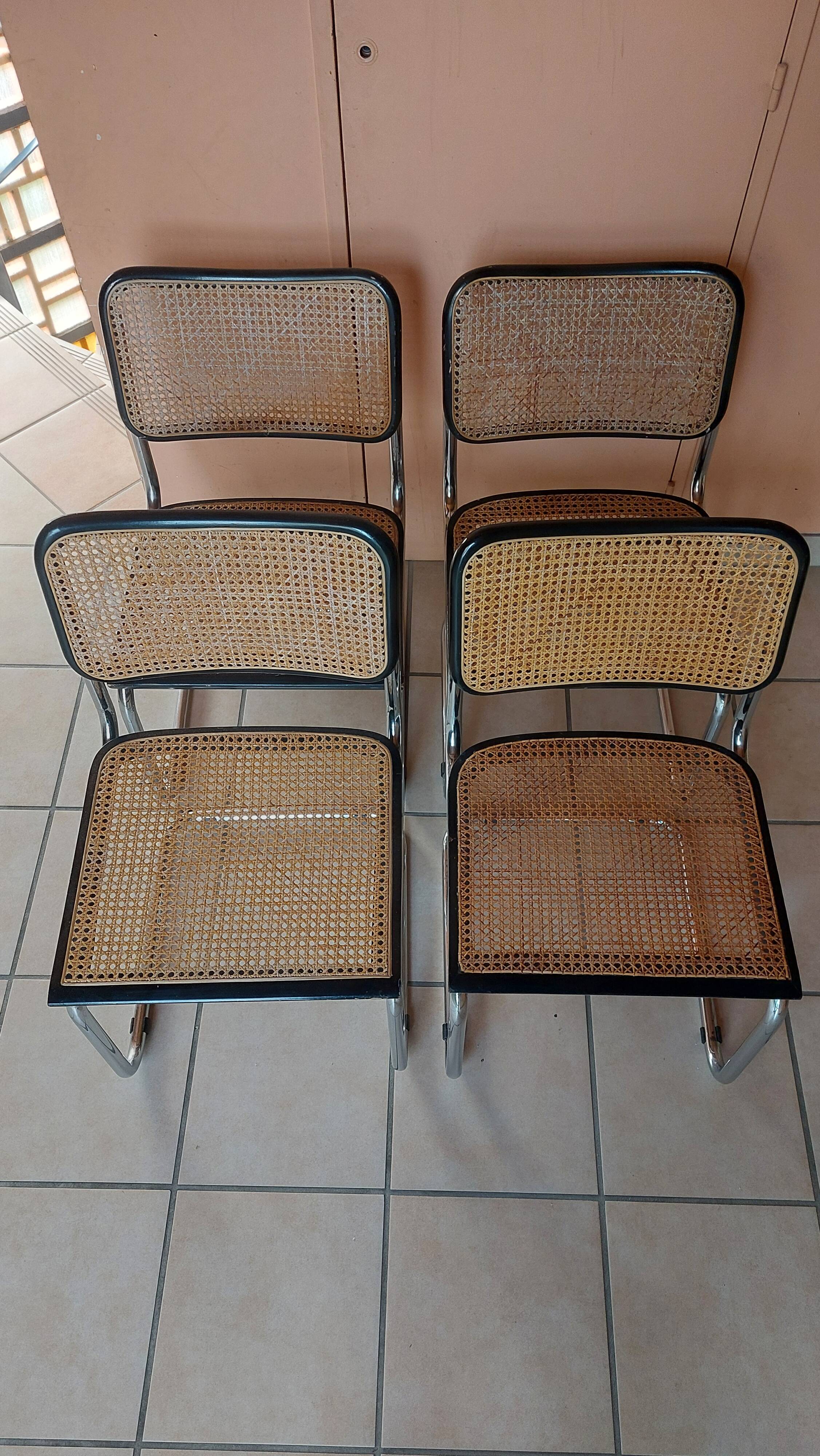 Set of 4 Cesca B32 chairs