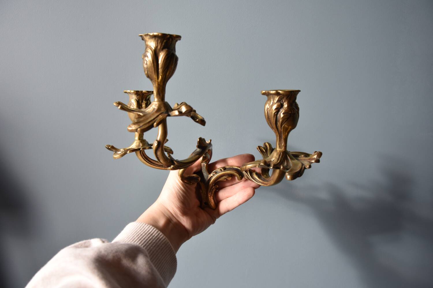 Wall candle holder