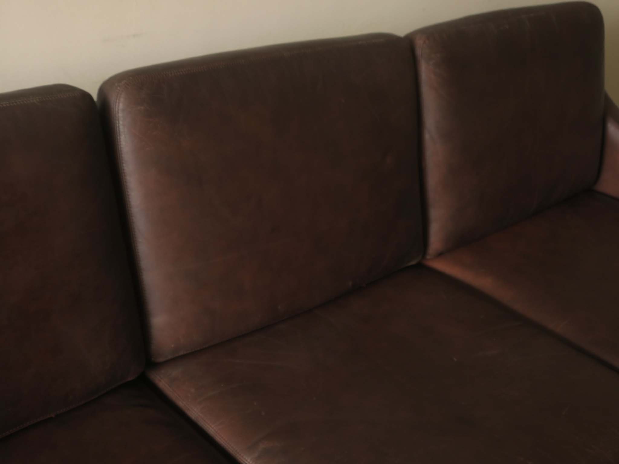Mid-century danish 3seater sofa in dark brown leather