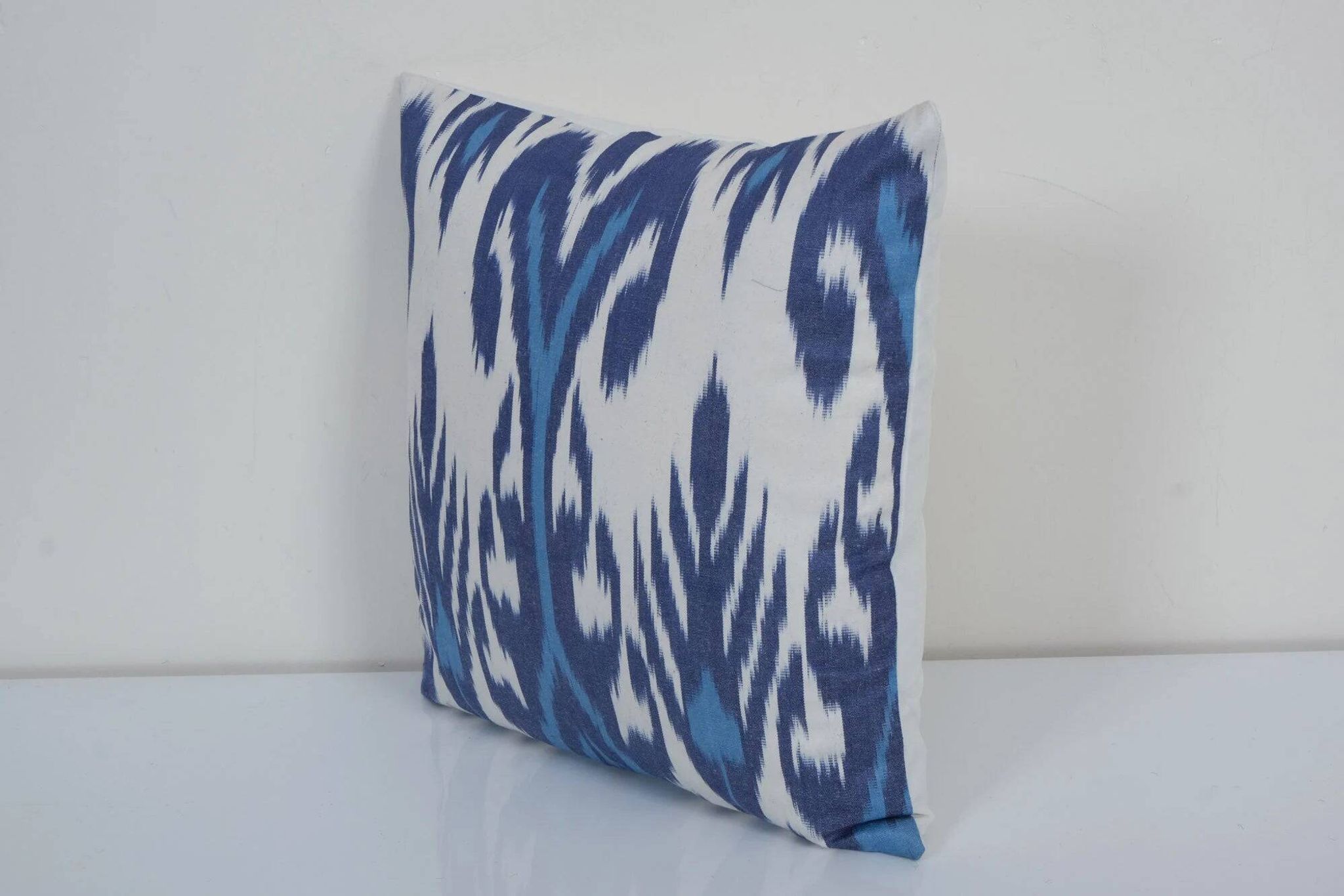 Housse de coussin ikat vintage 36x36 cm