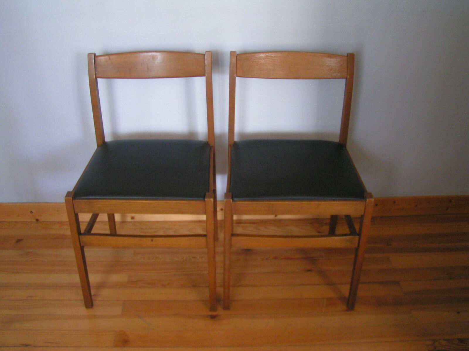 Set of 4 chairs