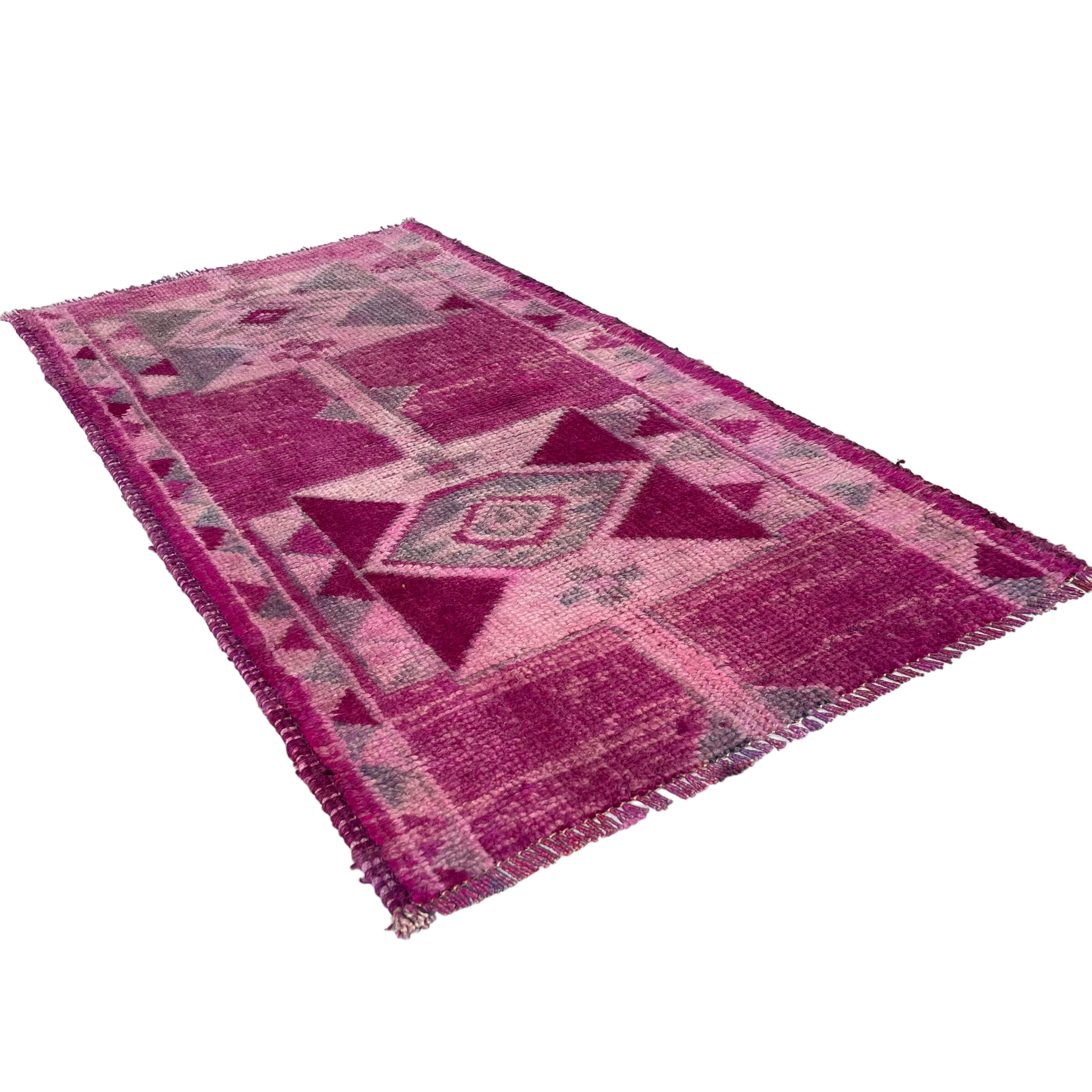 Vintage kurdish herki rug