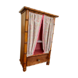 Jouet ancien,  armoire de poupée, Faut bambou